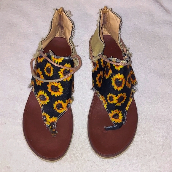 Sunflower Sandals - Picture 1 of 4